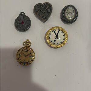 Vintage Style Clock Brooch Set